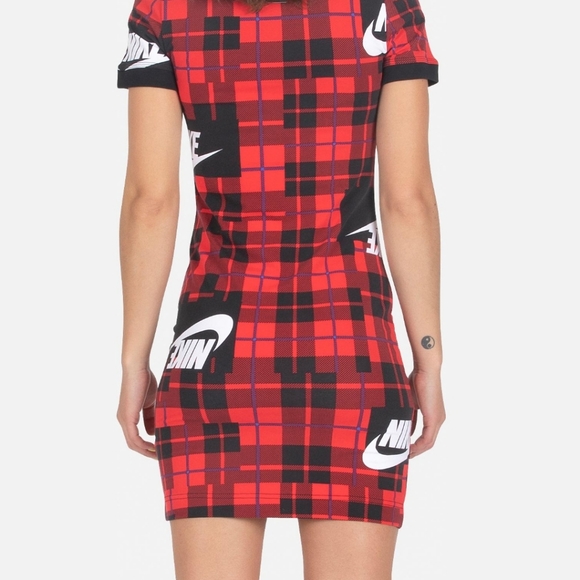 BNWT red plaid Nike dress. Buffalo plaid - Picture 6 of 6